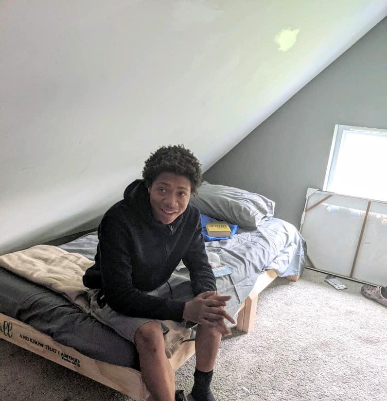 Kids On Beds